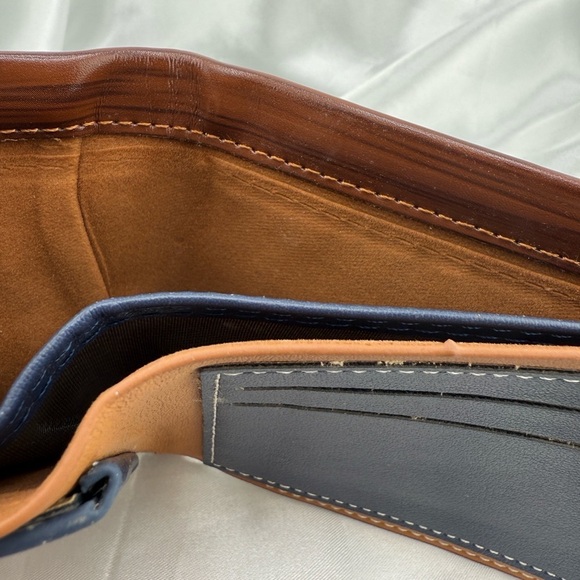 Lux Brown Men\'s Wallet